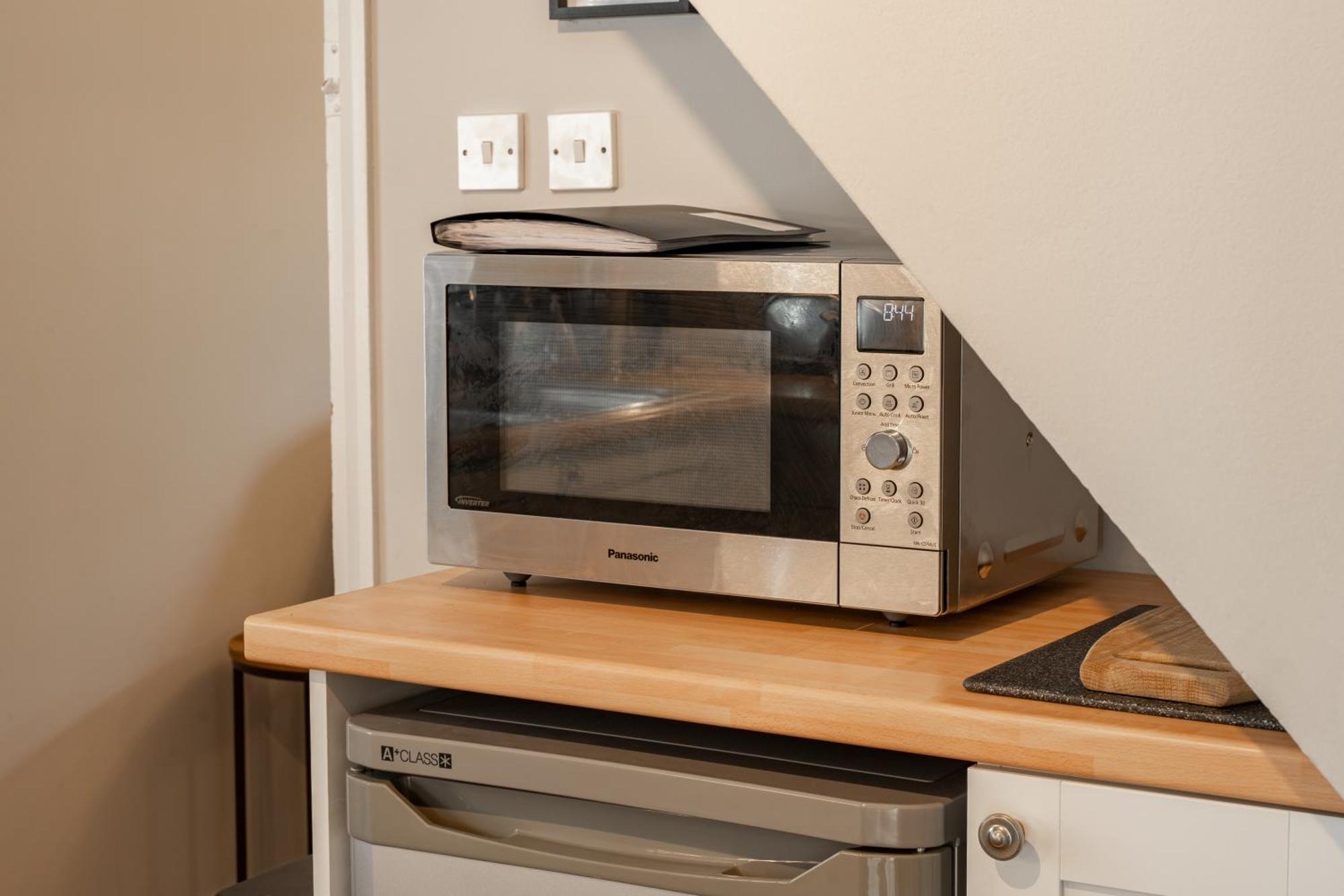 Cosy 2 Bed Cottage In Charming Village Of Christleton - For Up To 5 Εξωτερικό φωτογραφία